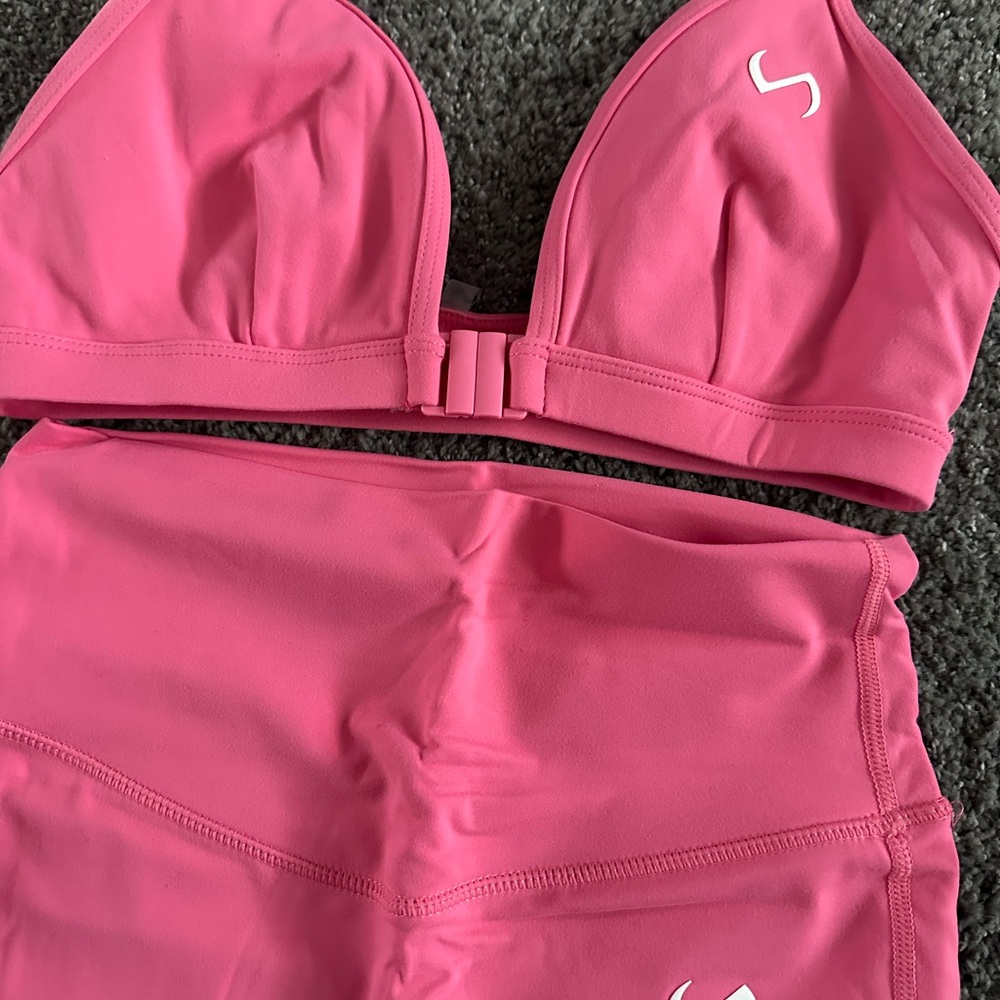 Sculpt Activewear Pink Sports Bra and High-Waist Shorts Set - Picture 2 of 3